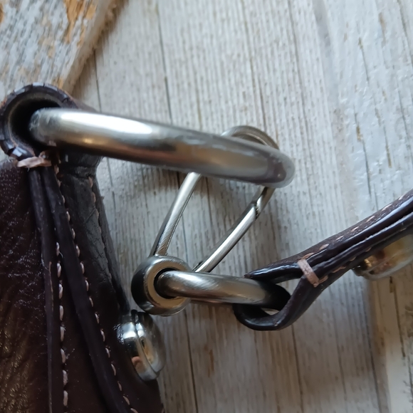 B Makowsky Brown Leather Crossbody  Retail  $280⚘️ - Picture 3 of 14